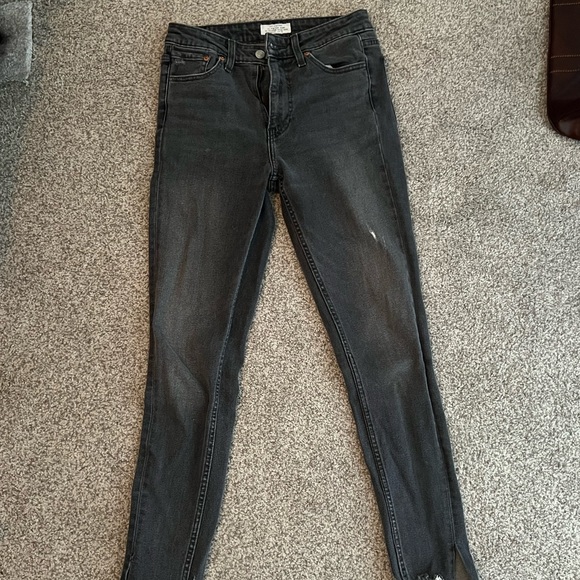 Levi’s black jeans - Picture 1 of 3